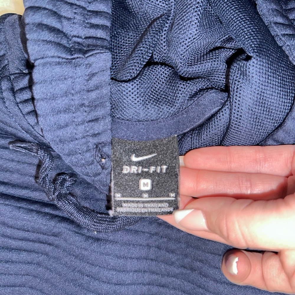 Nike jacket - Picture 2 of 2